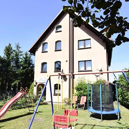 Aleksandra بيت للعطل *